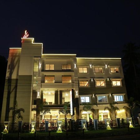 Hotel Sky Paradise Iritti Екстер'єр фото